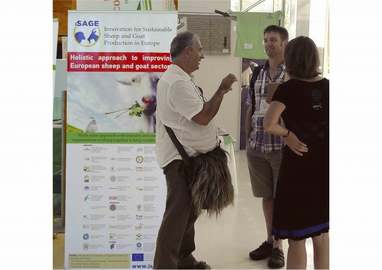 Sinan Ogun meets ICG participants at the iSAGE stand.